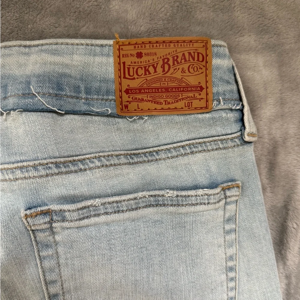 Lucky Brand Light Blue Denim Jeans - Picture 4 of 4